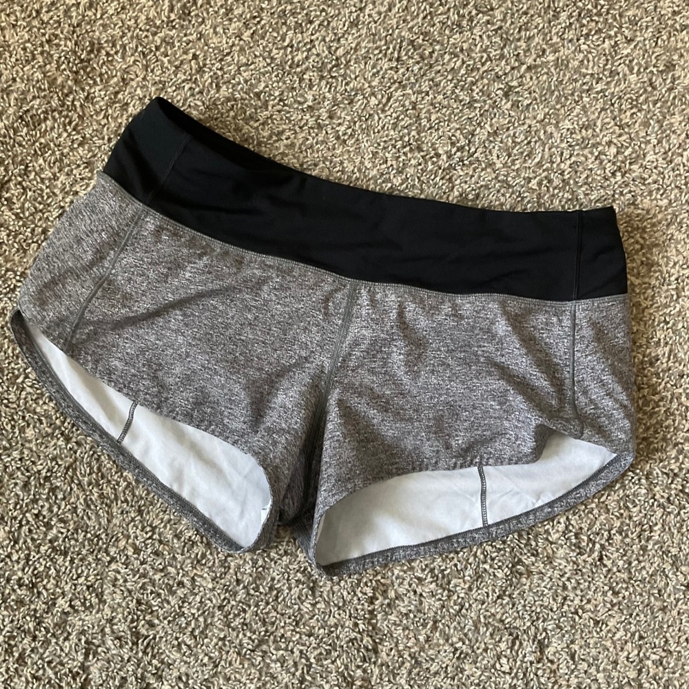 Lululemon Pace Rival Short 2.5 Heathered Space Dye Black Gray Size 6 Zipper